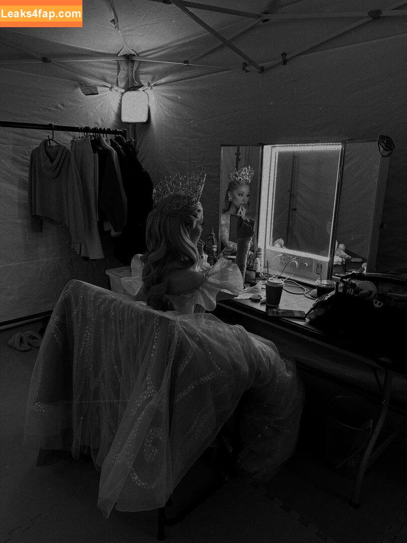 Ariana Grande / ariana.grande / arianagrande leaked photo photo #0134