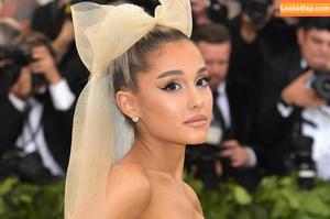 Ariana Grande photo #0012