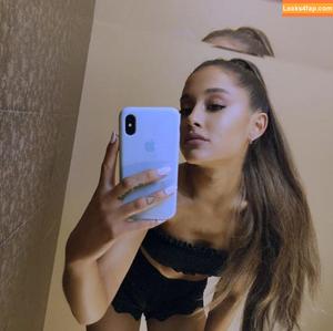 Ariana Grande photo #0015