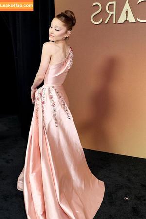 Ariana Grande photo #0109