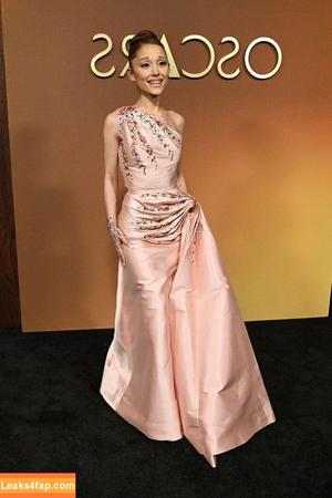 Ariana Grande photo #0118