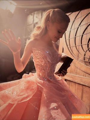 Ariana Grande photo #0136