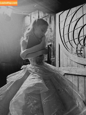 Ariana Grande photo #0137