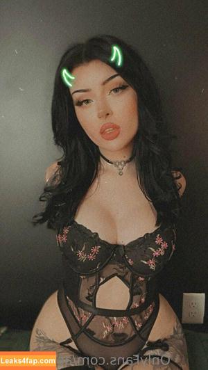 Ashley Banks photo #0402