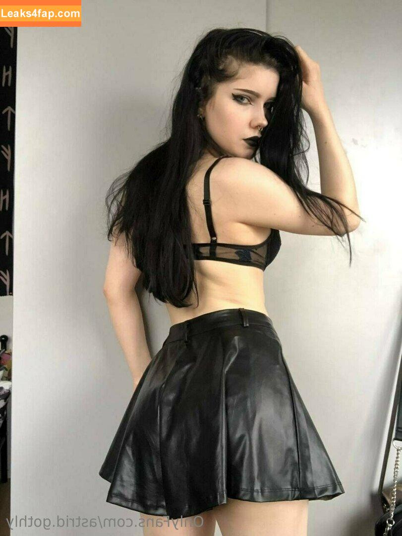 astrid.gothly / bluexastrid / cashew225 leaked photo photo #0002