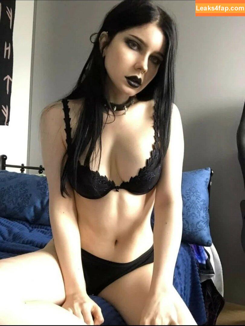 astrid.gothly / bluexastrid / cashew225 leaked photo photo #0095