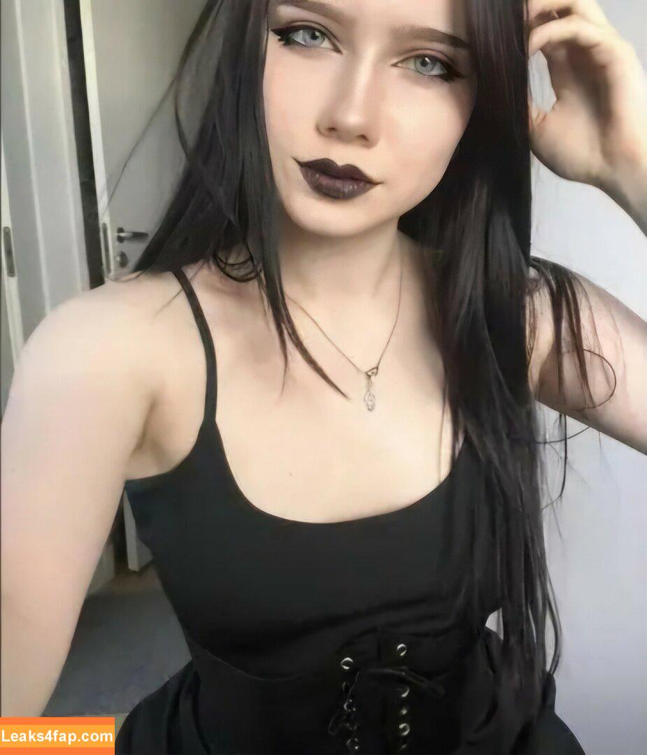 astrid.gothly / bluexastrid / cashew225 leaked photo photo #0108