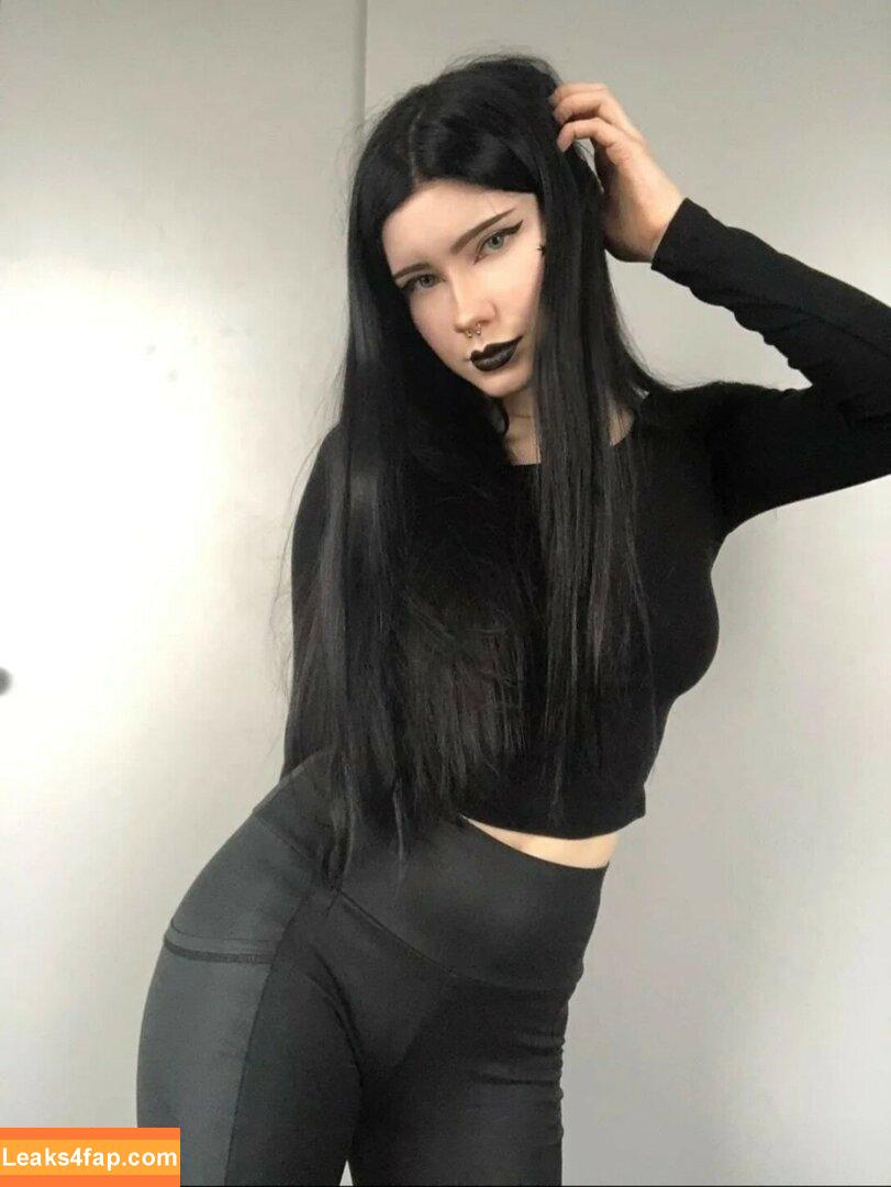 astrid.gothly / bluexastrid / cashew225 leaked photo photo #0130