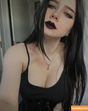 astrid.gothly photo #0043