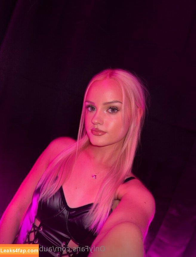 aubreysbetas /  leaked photo photo #0013