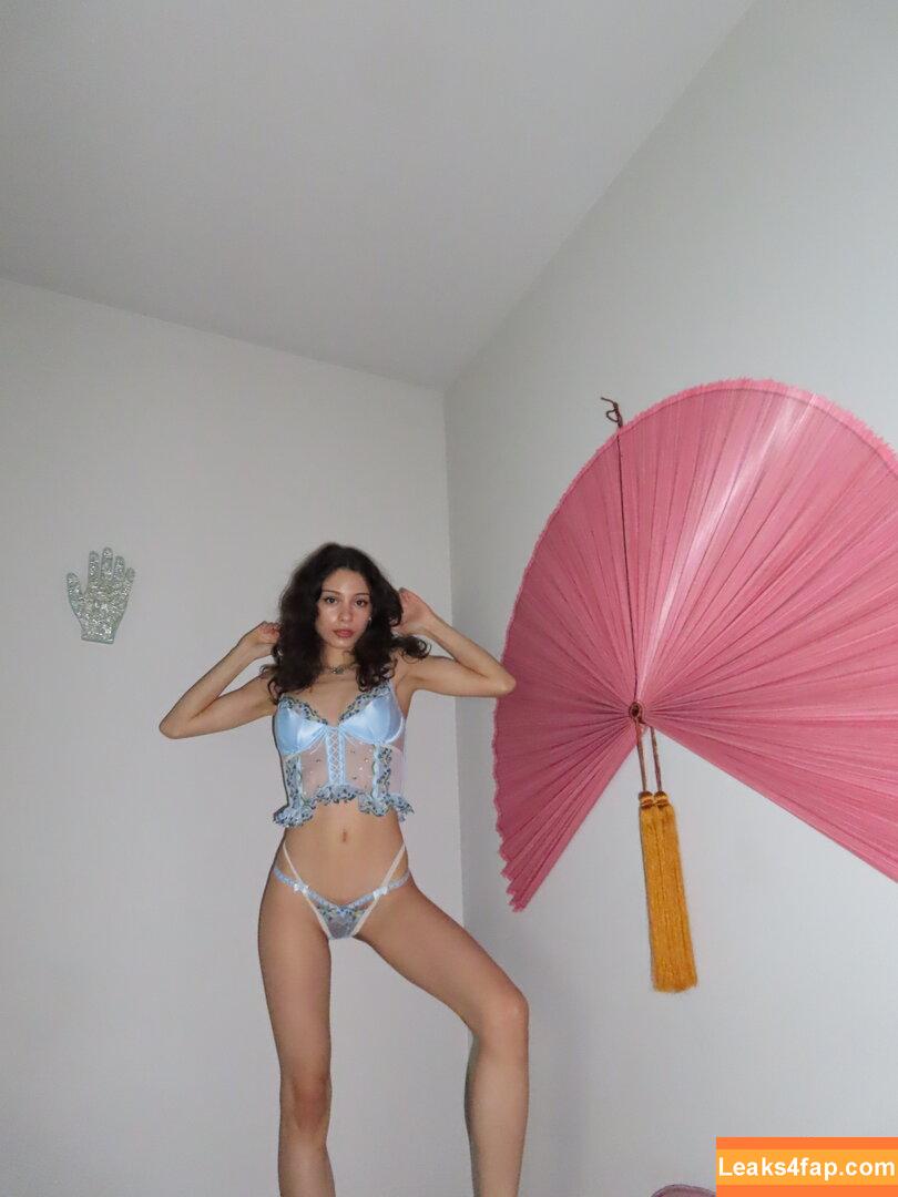 cerise_angelic / cerise.angelic leaked photo photo #0004