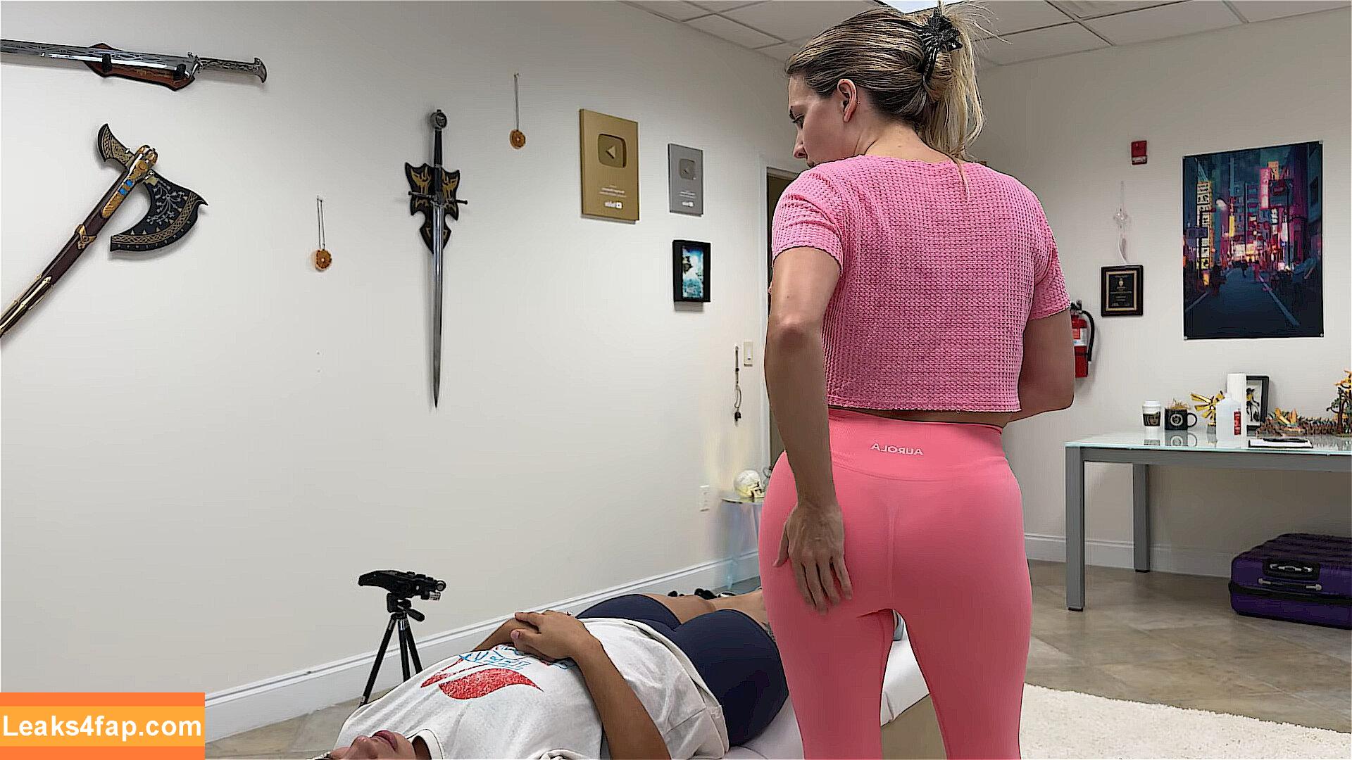 Chiropractor / Brenda Mondragon leaked photo photo #0017