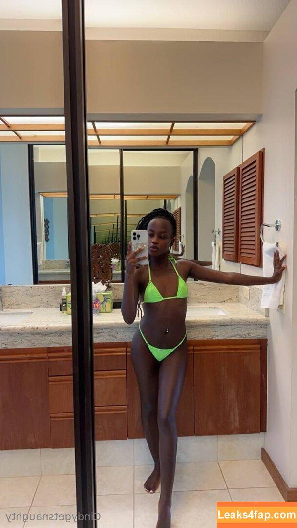 cindygetsnaughty / logicdoesntapply leaked photo photo #0045