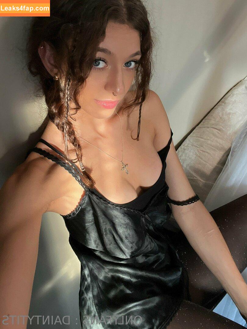 daintytits / boosuks leaked photo photo #0017