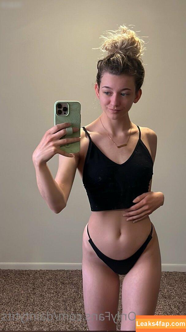 daintytits / boosuks leaked photo photo #0076