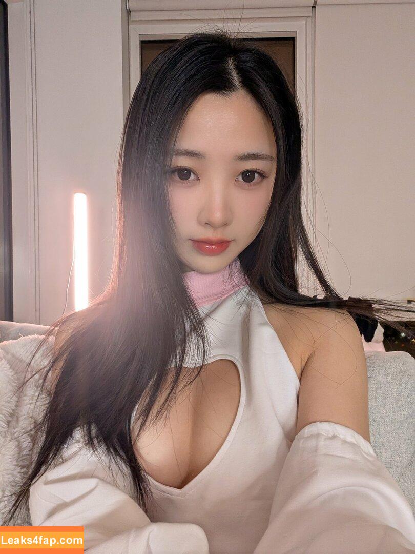 dear.chuu / dearchuutoro leaked photo photo #0050
