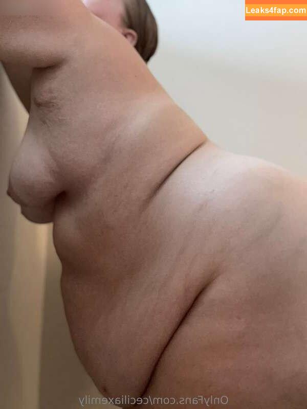 Emily (ceciliaxemily) /  leaked photo photo #0019
