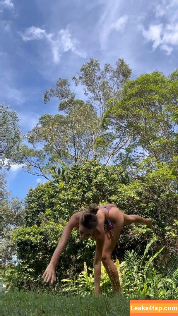 Emily Feld / emily.feld / fanpage_emily_feld leaked photo photo #0074