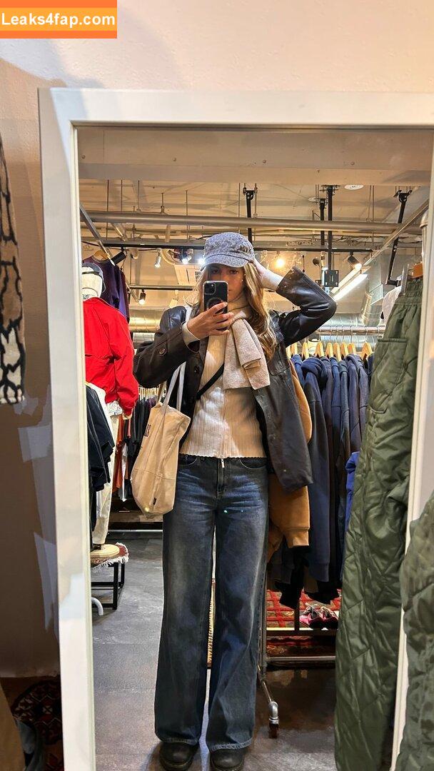 Emily Feld / emily.feld leaked photo photo #0249