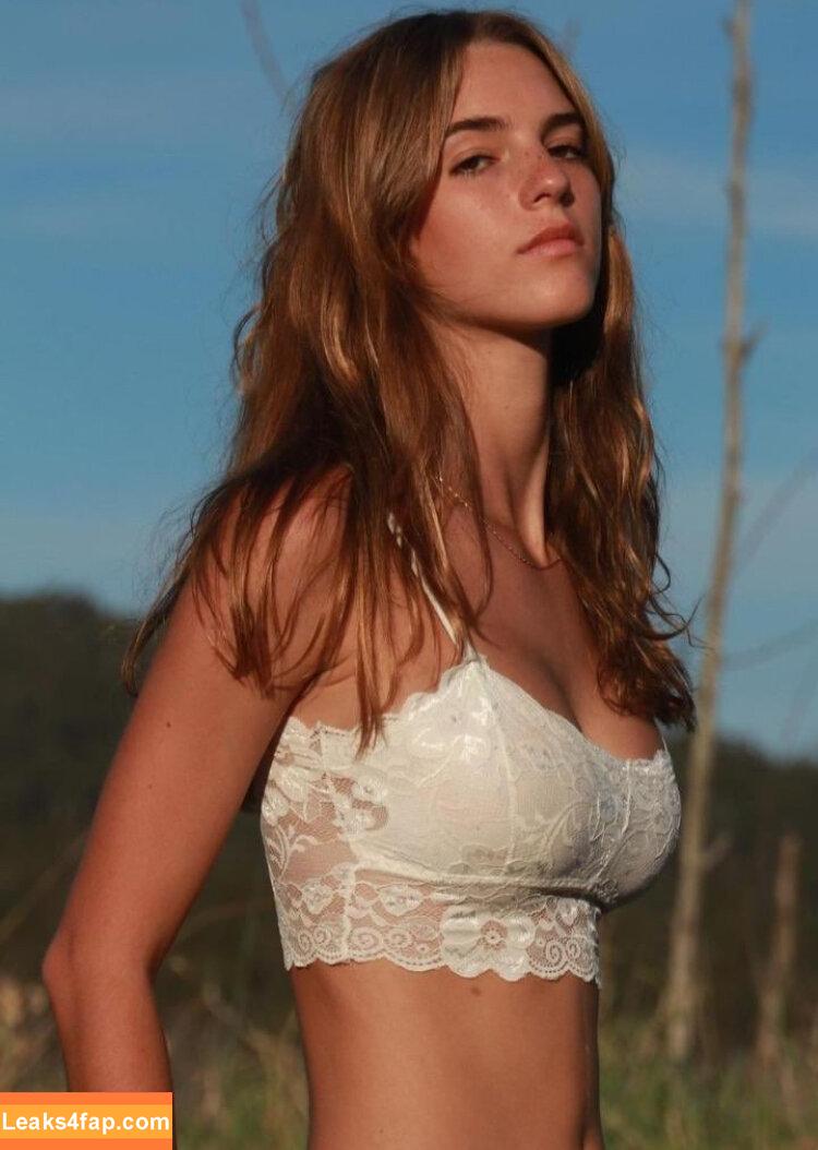 Emily Feld / emily.feld leaked photo photo #0451