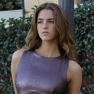 Emily Feld фото #0009