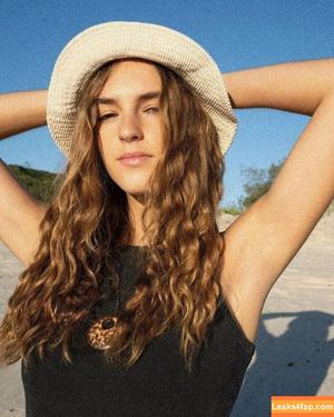 Emily Feld фото #0035