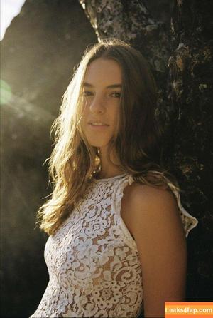 Emily Feld фото #0129