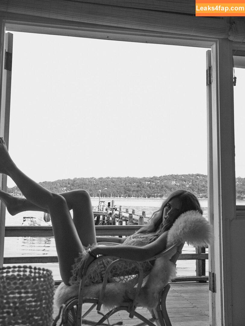 Emily Feld / emily.feld / fanpage_emily_feld leaked photo photo #1394