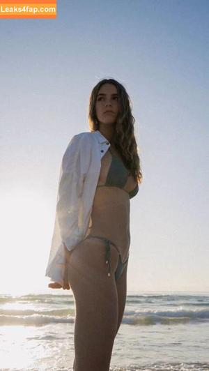 Emily Feld photo #1048