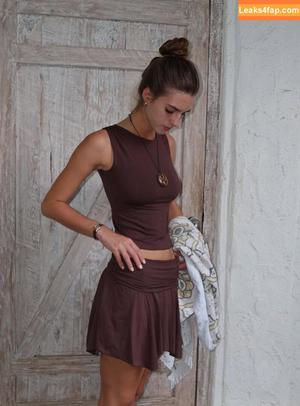 Emily Feld photo #1431