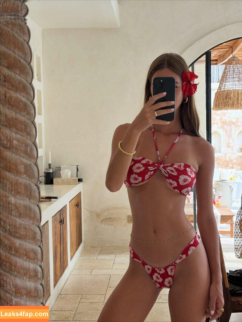 Emily Feld / emily.feld слитое фото фото #2313