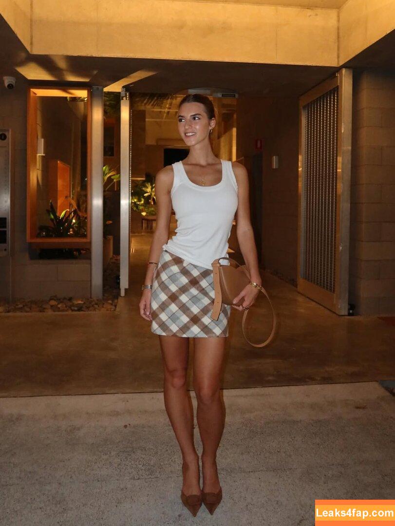 Emily Feld / emily.feld leaked photo photo #2728