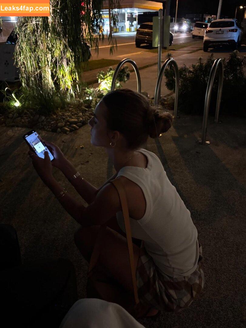 Emily Feld / emily.feld leaked photo photo #2730