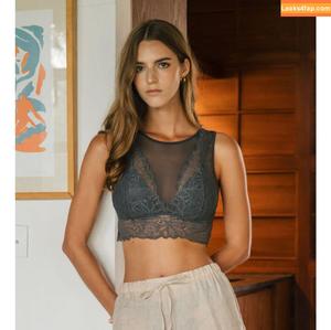 Emily Feld photo #2035
