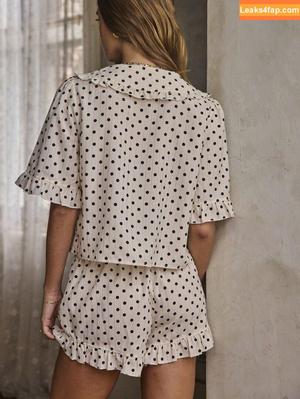 Emily Feld photo #2525