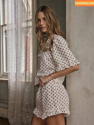 Emily Feld photo #2526