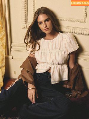 Emily Feld photo #2553