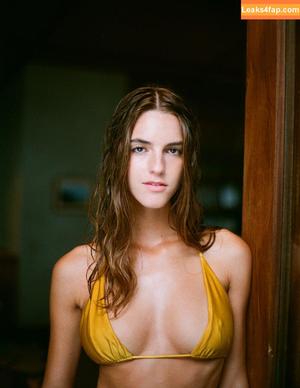 Emily Feld photo #2588