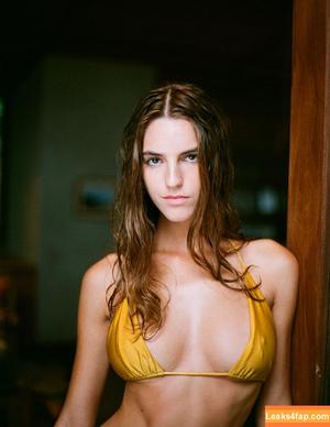 Emily Feld photo #2590