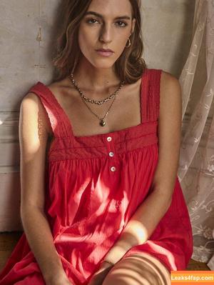 Emily Feld photo #2608