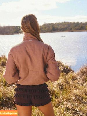 Emily Feld photo #2714