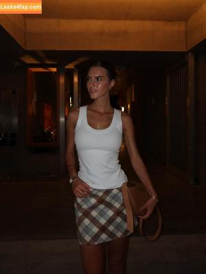 Emily Feld photo #2719