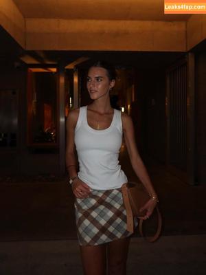 Emily Feld photo #2726