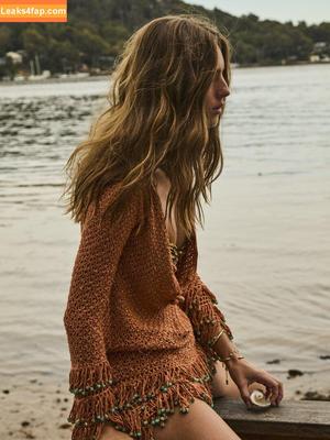 Emily Feld photo #2755