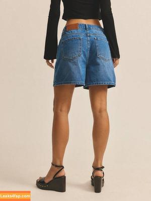 Emily Feld photo #2838