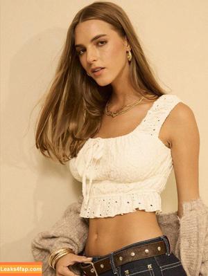 Emily Feld фото #3037