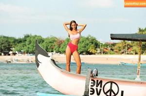 Emily Feld фото #3072