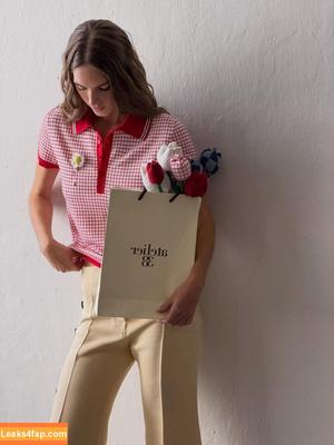 Emily Feld photo #3364