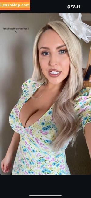 Emma Jones photo #0006