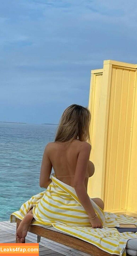 Ester Ana Batista /  leaked photo photo #0014